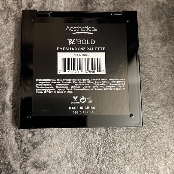 Aesthetica Be Bold Eyeshadow Palette - Picture 6 of 6